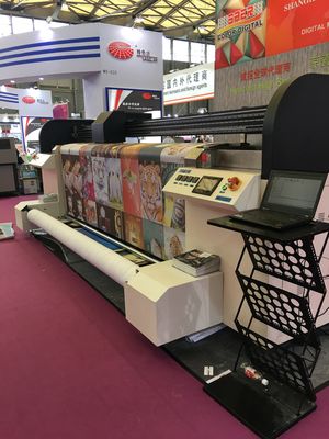 Imprimante multicolore de tissu de grand format avec la tête d'impression industrielle