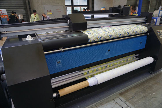chauffage de machine d'impression de tissu de Digital de textile de 2.2m à l'intérieur d'imprimante de tissu de drapeau