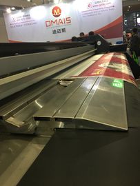 Prise de l'alimentation automatique de machine d'impression de bannière de drapeau