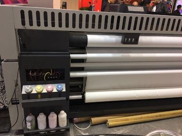 Trois Epson 4720 têtes teignent l'équipement de sublimation avec l'encre à base d'eau/dispersion