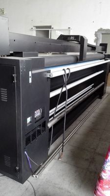 Petit pain pour rouler la machine d'imprimante de textile de bannière de drapeau de plage de traceur de tissu